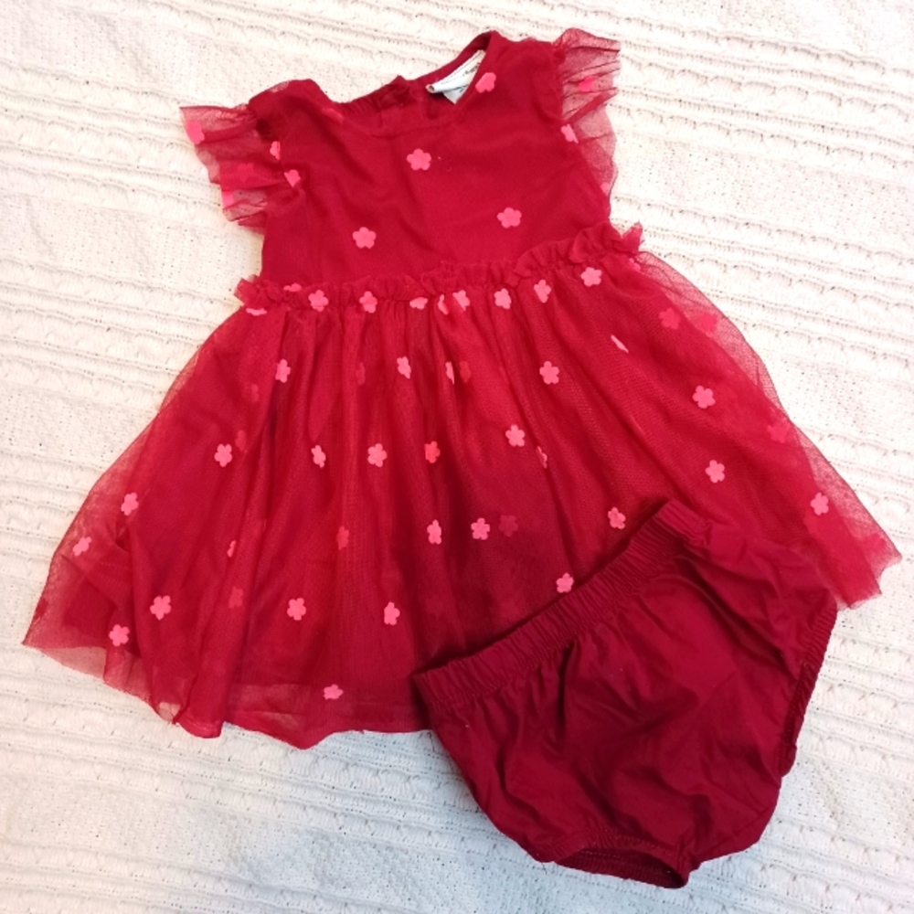 Red laced baby girl dress with embroider flowers